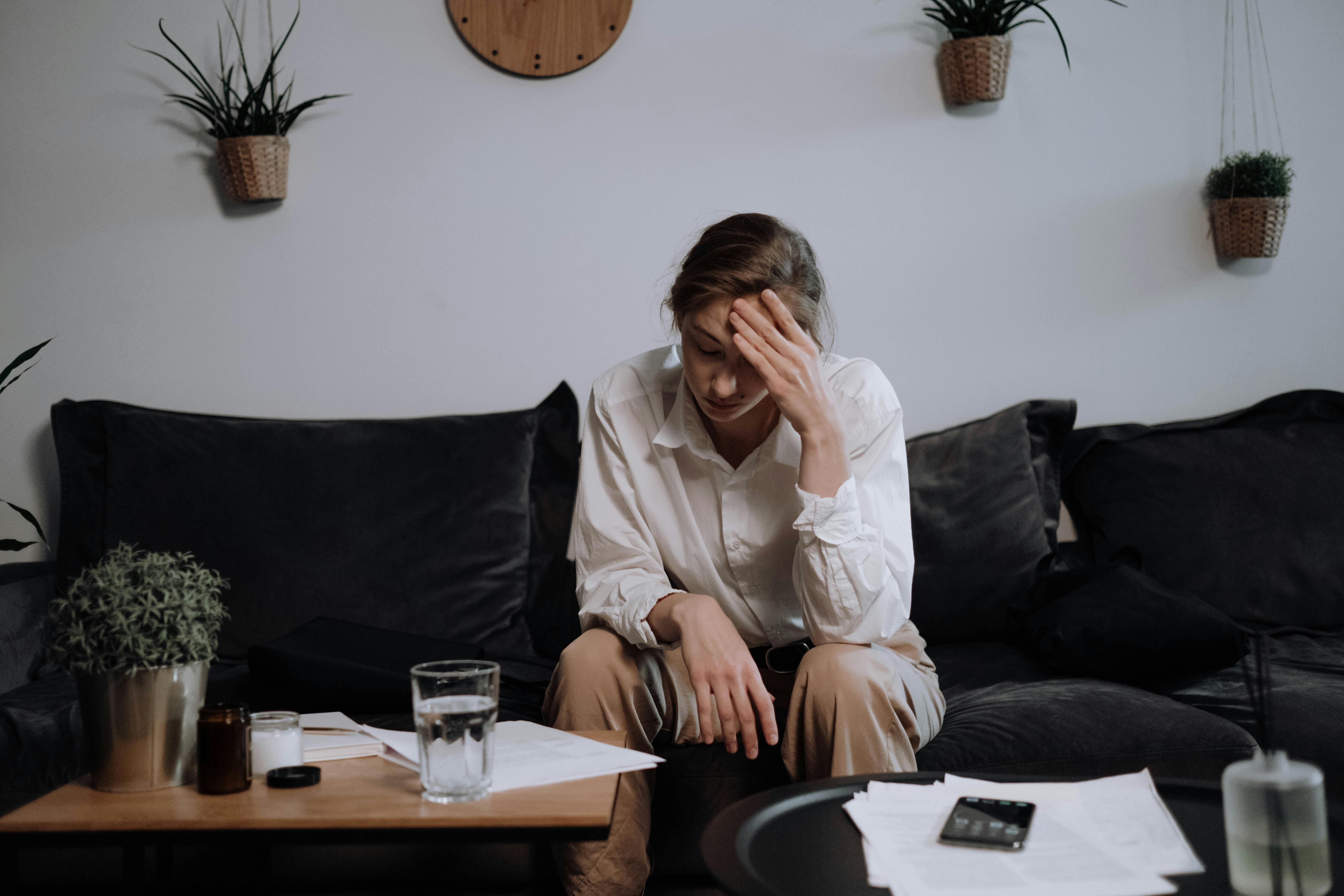 οΈ Challenges of Tapering Off β illustration for Tapering Off Weed vs. Quitting Cold Turkey