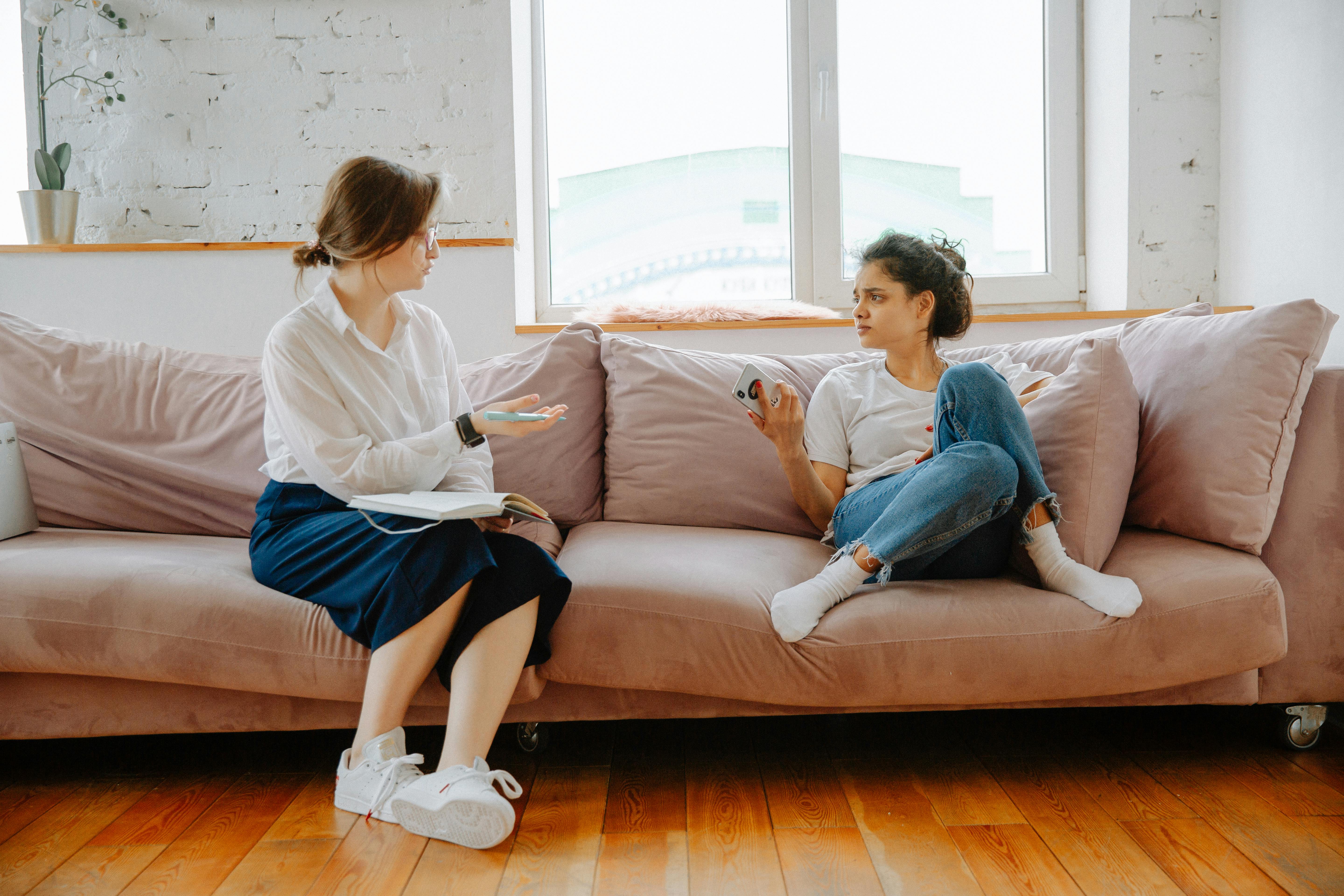 Finding the Right Approach for You β illustration for Tapering Off Weed vs. Quitting Cold Turkey